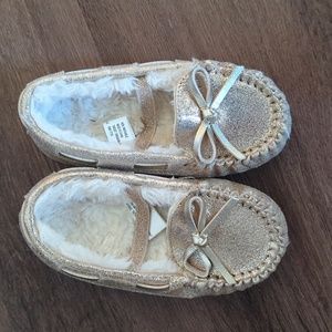 Kids moccasins